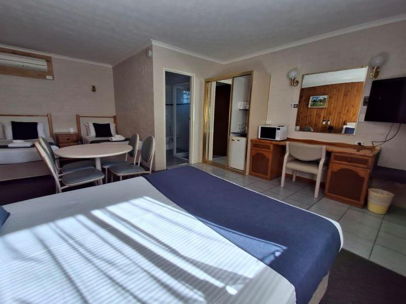 Blue Diamond Motor Inn Даббо Экстерьер фото