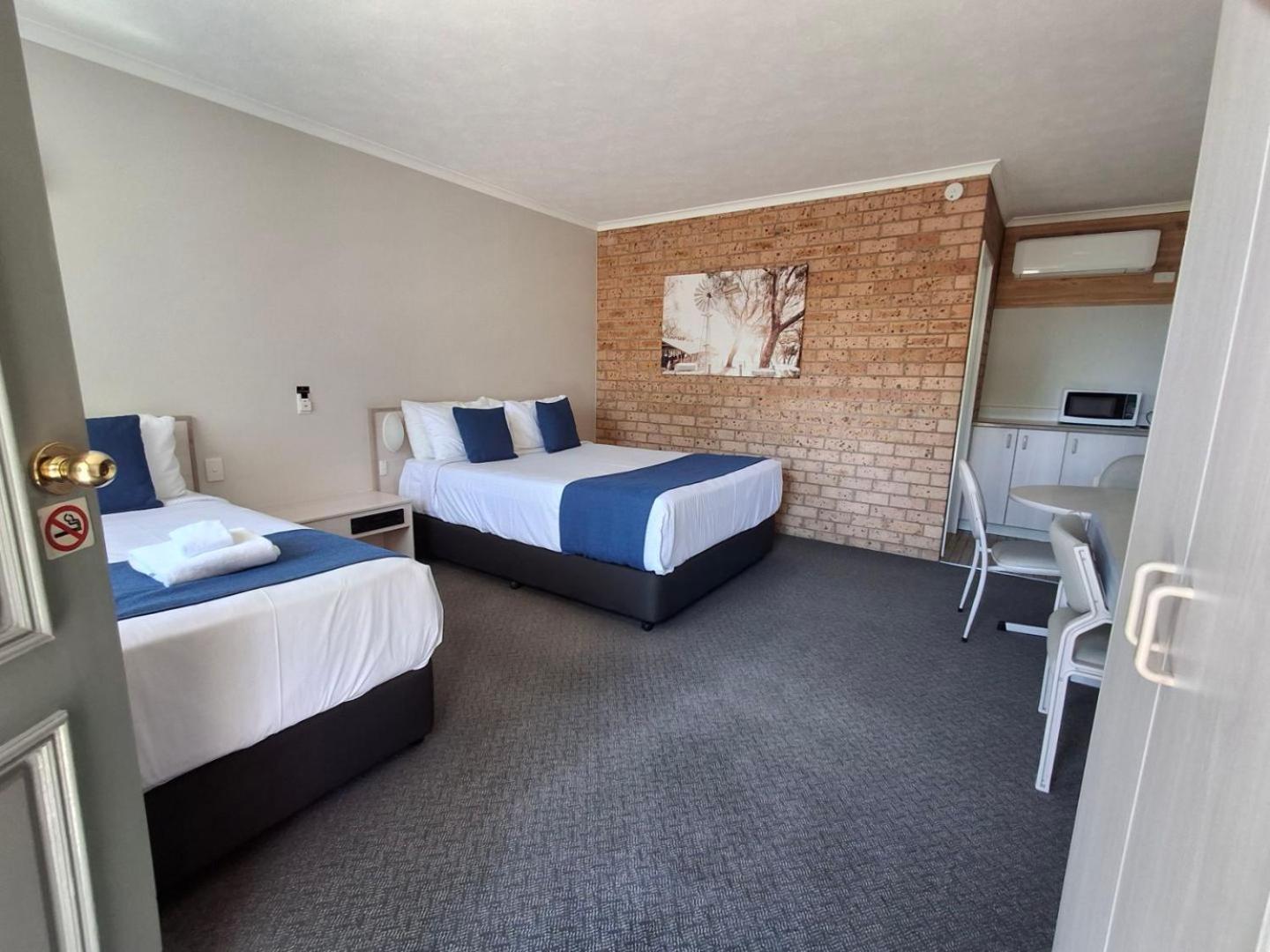 Blue Diamond Motor Inn Даббо Экстерьер фото