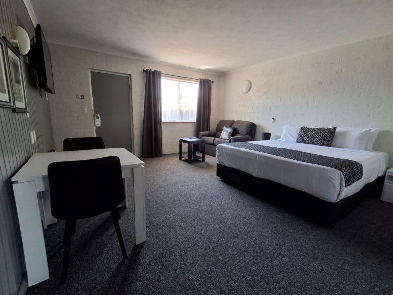 Blue Diamond Motor Inn Даббо Экстерьер фото