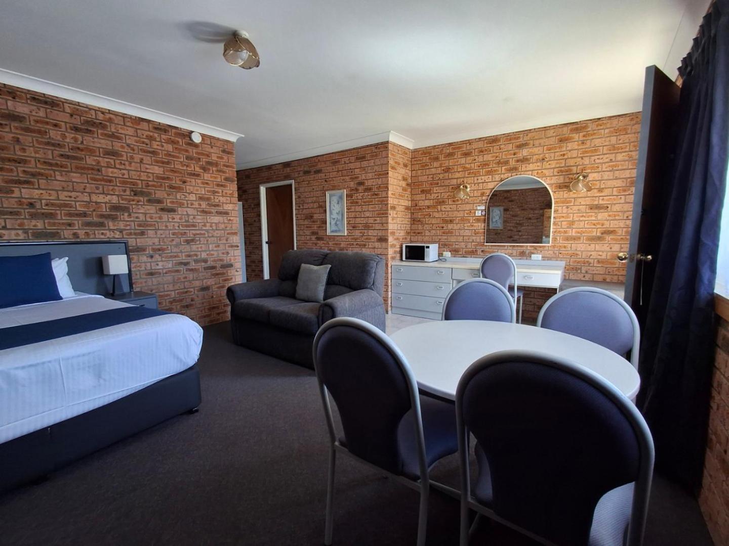 Blue Diamond Motor Inn Даббо Экстерьер фото