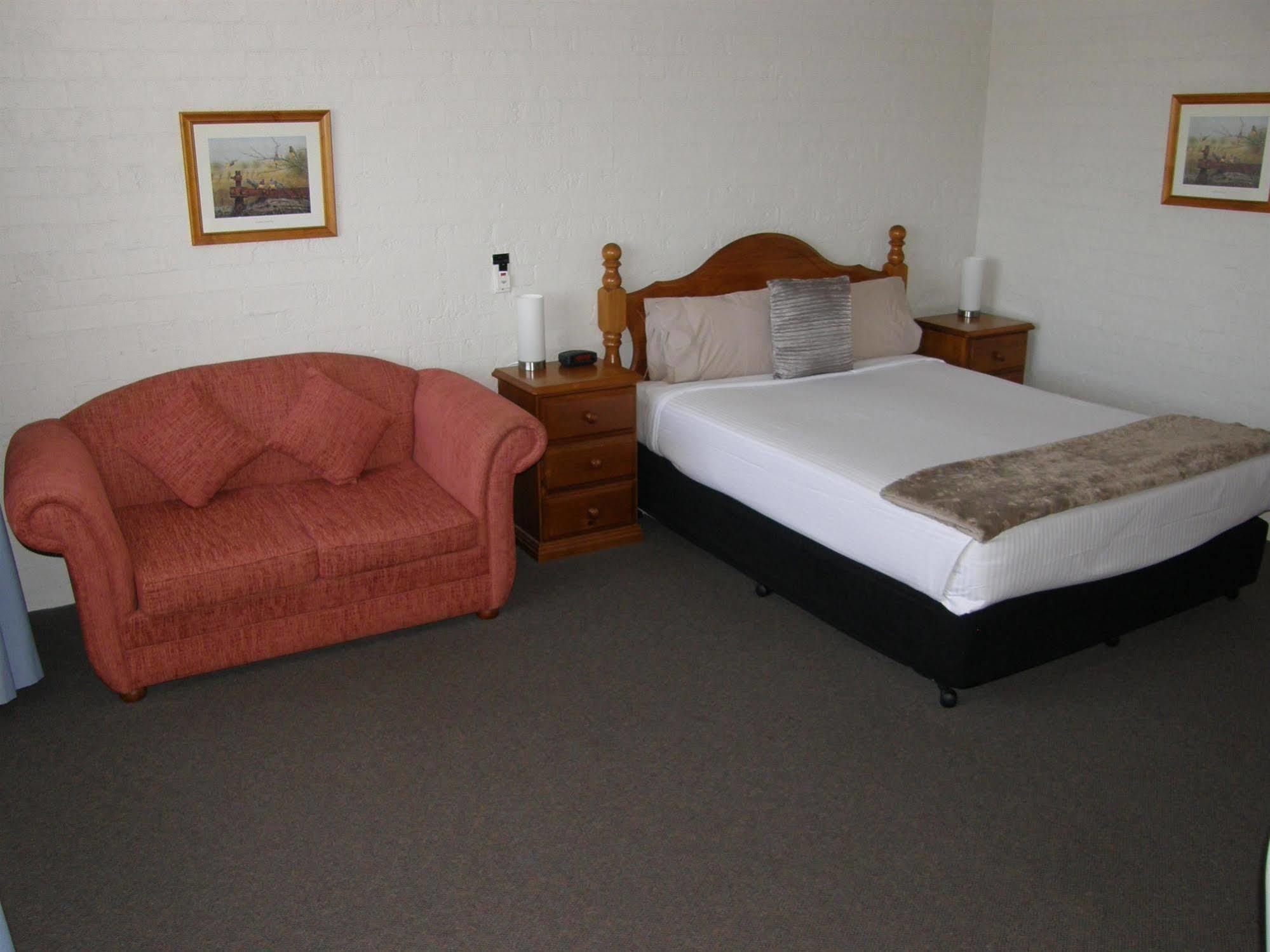 Blue Diamond Motor Inn Даббо Экстерьер фото